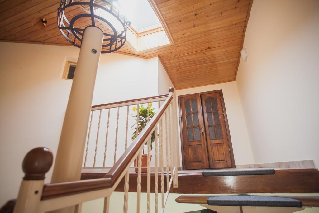 Saxony Dim Apartment Chernivtsi Exterior photo