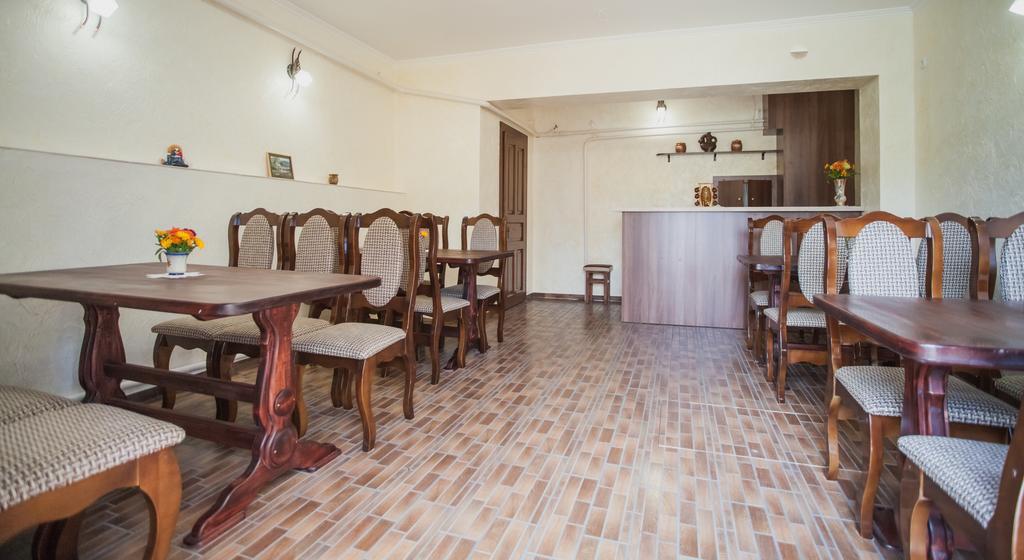 Saxony Dim Apartment Chernivtsi Exterior photo